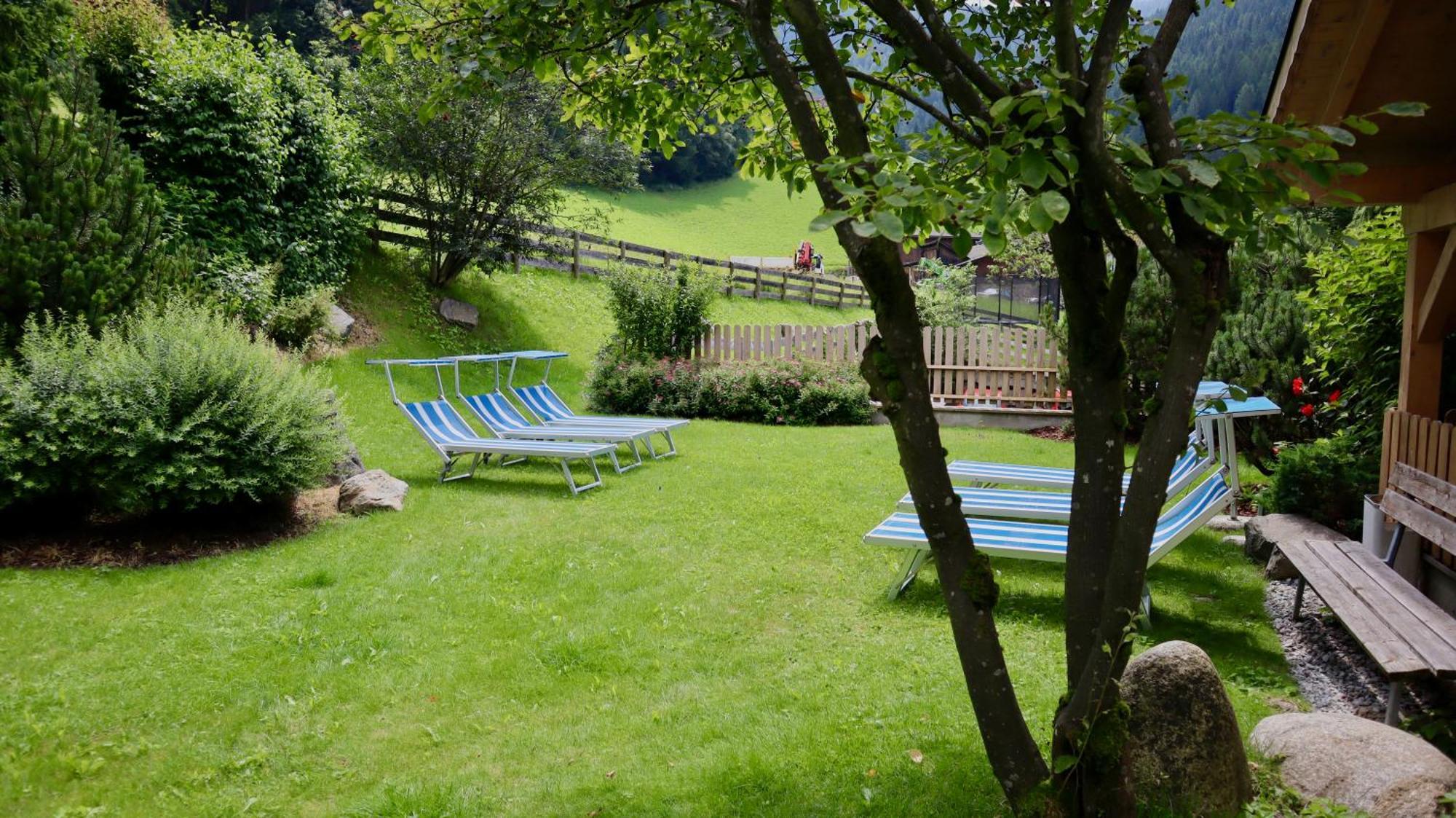 Almhotel Bergerhof Sarentino Luaran gambar